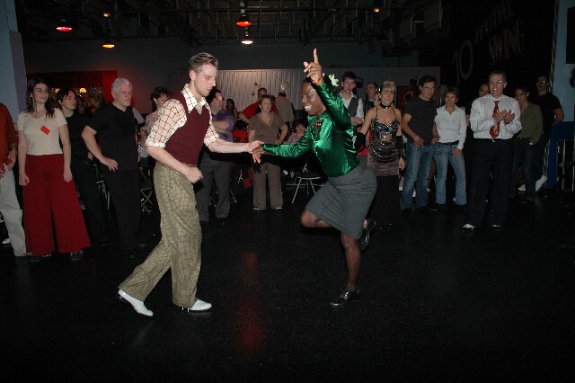 min 2007 11 10 fous swing 433